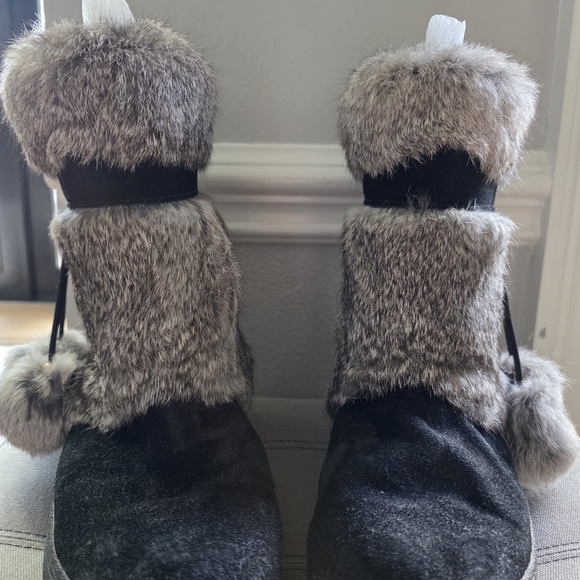 Bearpaw Faux Fur Boots with Pom Poms - Picture 2 of 9